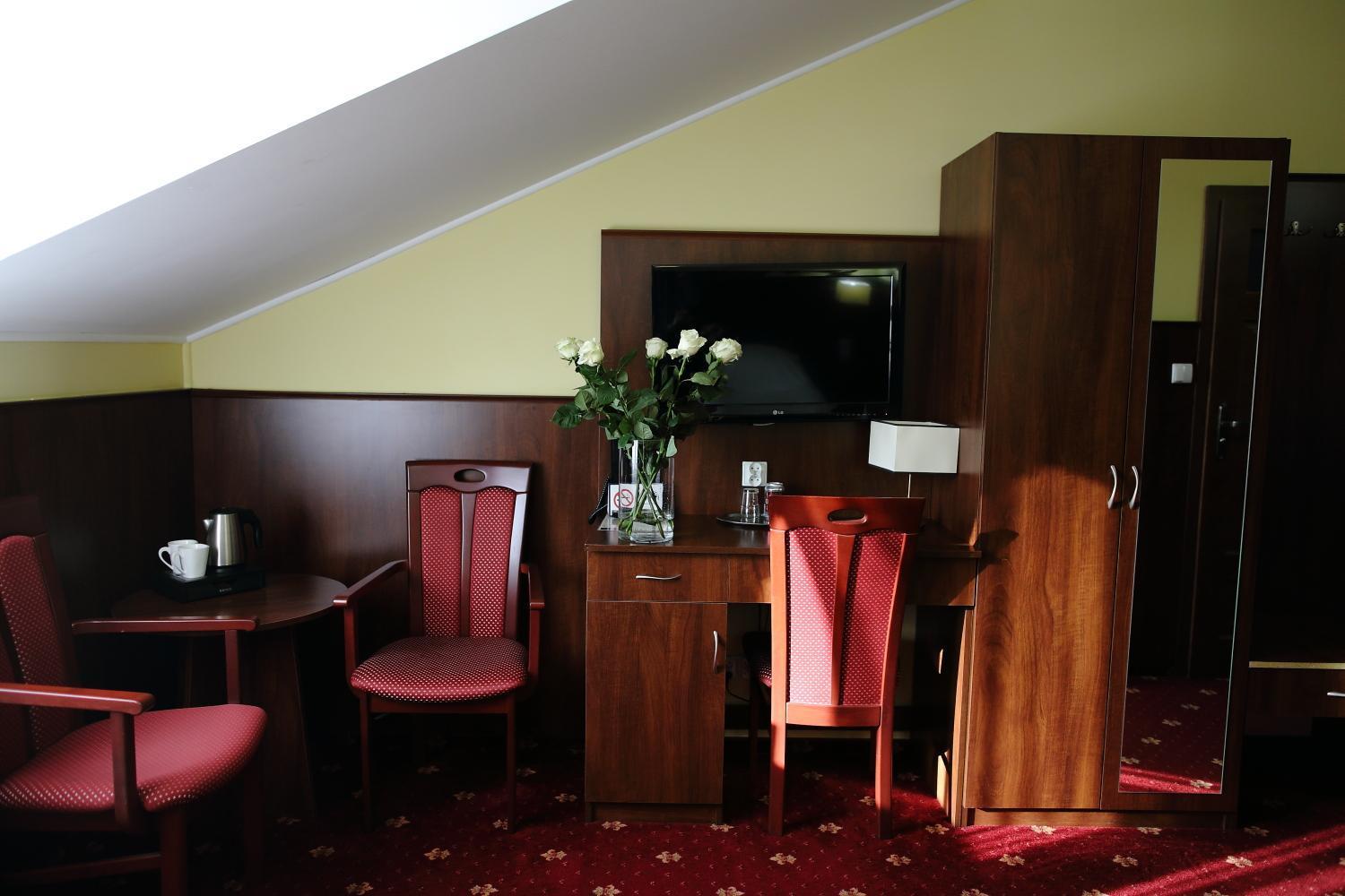 Hotel Kalchem Brzozie Esterno foto